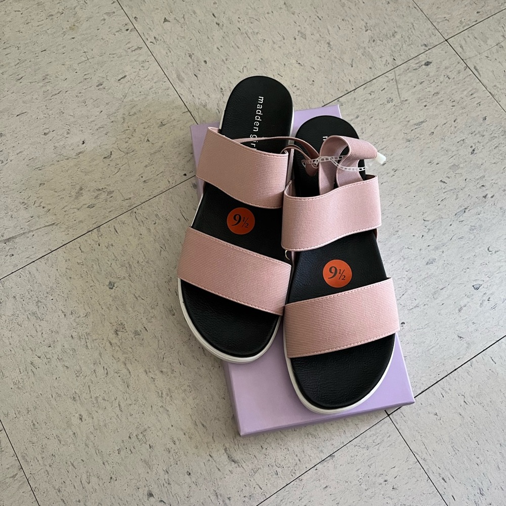 SANDALS 9.5 MADDEN GIRL - Picture 7 of 9
